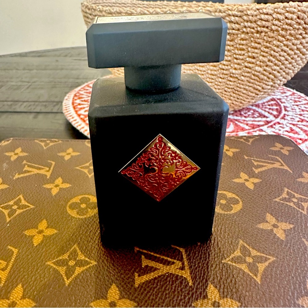 Genuine Niche Parfum.  Initio Addictive Vibration